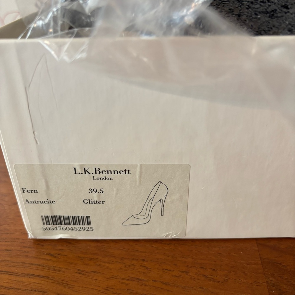 NWT LK Bennett Fern Glitter Metallic Sparkle Gray Court Heels Spain 39.5/US 9.5 - Picture 7 of 8